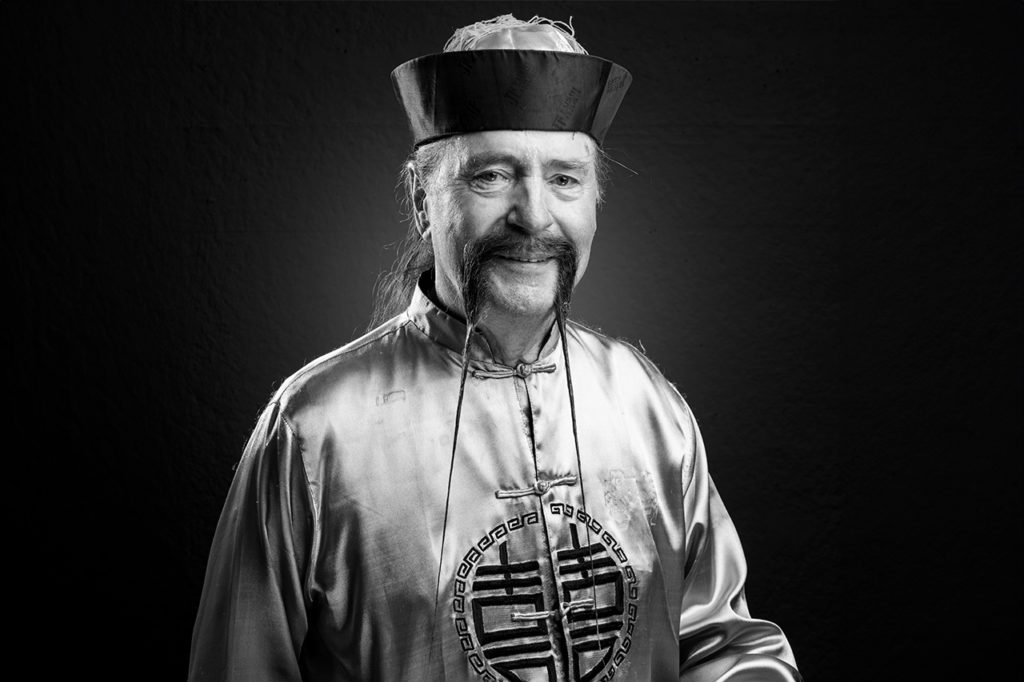 Der Fu Manchu hinterlässt einen bleibenden Eindruck.