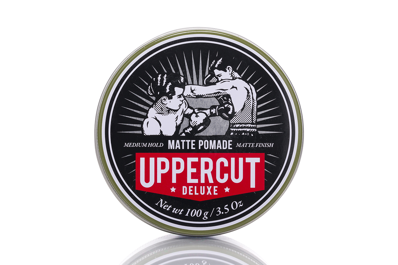 Die Marke Uppercut Deluxe wurde von Luke Newman und Steve Purcell gegründet, die schon seit ihrer Kindheit befreundet sind und die Liebe zu der Kunst der Barbiere teilen.