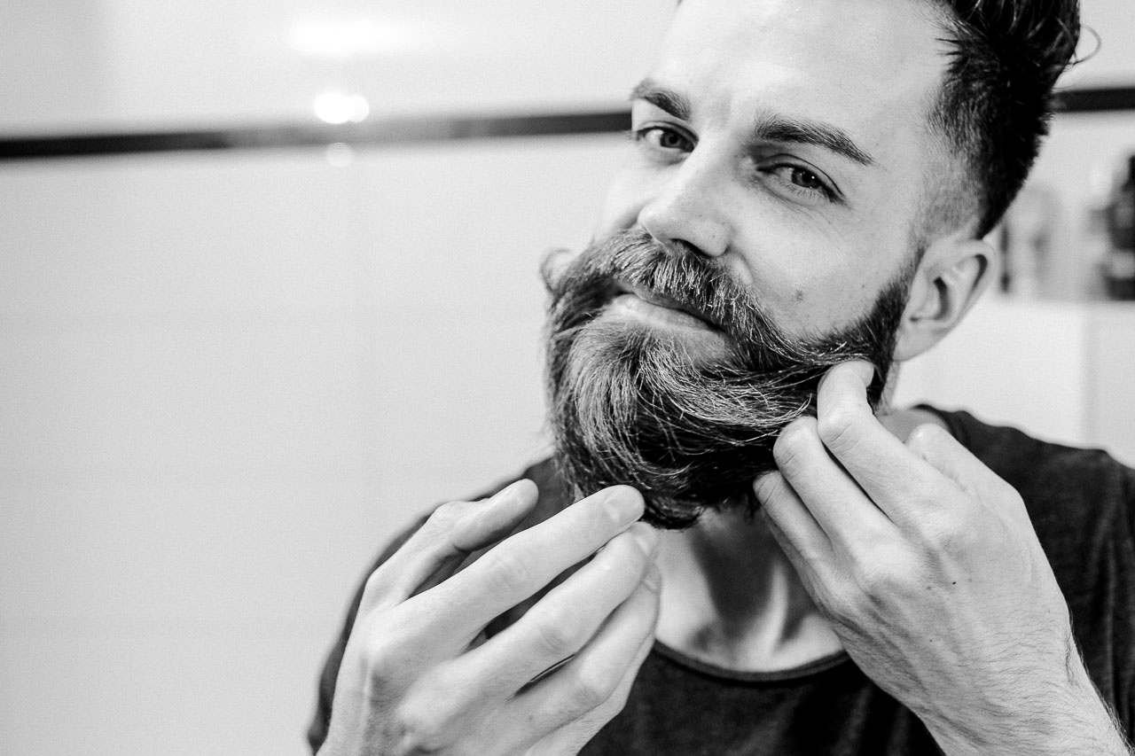 Unsere Bartpflege-Tipps. Mit Bartbalsam und Bartwichse bringst du deinen Bart perfekt in Form.