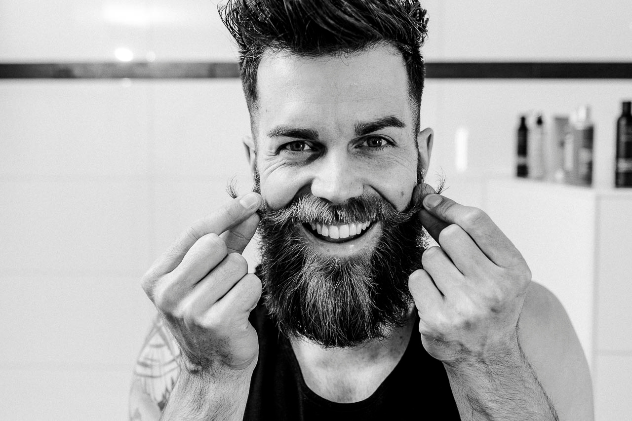 Eine gesunde Lebensweise kann dir helfen, einen schönen Bart zu haben.